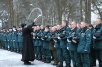 Протоиерей Игорь Ольшанов поздравил спасателей с профессиональным праздником Протоиерей Игорь Ольшанов поздравил спасателей с профессиональным праздником