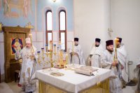 Божественная Литургия в храме Грузинской иконы Божией Матери