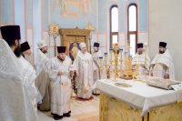 Божественная Литургия в храме Грузинской иконы Божией Матери