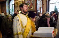 Богослужение в Никольском храме д. Ст. Волотова