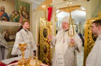 Божественная литургия в криптовом храме Свято-Петро-Павловском кафедрального собора Божественная литургия в криптовом храме Свято-Петро-Павловском кафедрального собора