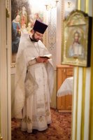 Божественная литургия в криптовом храме Свято-Петро-Павловском кафедрального собора Божественная литургия в криптовом храме Свято-Петро-Павловском кафедрального собора