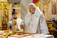 Божественная литургия в Свято-Петро-Павловском кафедральном соборе г.Гомеля