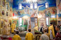 Божественная литургия неделю 32-ю по Пятидесятнице, день Поклонения честным веригам ап. Петра