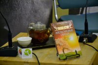 Презентация книги "Апельсиновые святые" в Москве