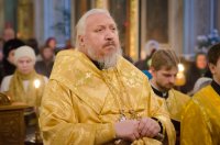  Вечернее богослужение с чтением акафиста нараспев