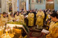  Вечернее богослужение с чтением акафиста нараспев