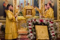  Вечернее богослужение с чтением акафиста нараспев