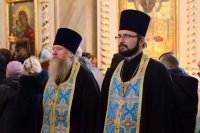 Всенощное бдение в канун праздника Сретения Господня