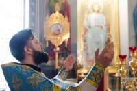 Божественная литургия в праздник Сретения Господня Божественная литургия в праздник Сретения Господня
