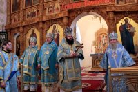 Преосвященный Стефан сослужил за Божественной литургией митрополиту Смоленскому и Рославльскому Исидору