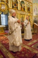 Вечернее богослужение в канун Вселенской родительской субботы