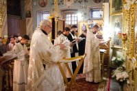 Заупокойная Божественная литургия во Вселенскую родительскую субботу