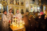 Заупокойная Божественная литургия во Вселенскую родительскую субботу