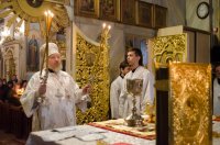 Заупокойная Божественная литургия во Вселенскую родительскую субботу