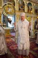 Заупокойная Божественная литургия во Вселенскую родительскую субботу