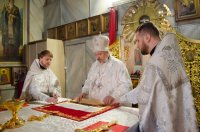 Заупокойная Божественная литургия во Вселенскую родительскую субботу