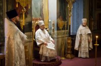 Заупокойная Божественная литургия во Вселенскую родительскую субботу