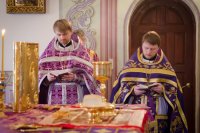 В субботу 1-ой седмицы, Преосвященнейший Стефан возглавил Божественную литургию в храме св. прав. Иоанна Кормянского г.Гомеля В субботу 1-ой седмицы, Преосвященнейший Стефан возглавил Божественную литургию в храме св. прав. Иоанна Кормянского г.Гомеля