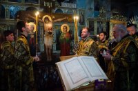 Преосвященнейший Стефан, совершил Пассию с чтением акафиста страстям Христовым Преосвященнейший Стефан, совершил Пассию с чтением акафиста страстям Христовым