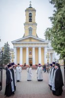 В Свято-Петро-Павловский кафедральный собор г. Гомеля доставлен ковчег с частицами мощей святых вмч. Георгия Победоносца, сщмч. Харалампия и мч. Вонифатия В Свято-Петро-Павловский кафедральный собор г. Гомеля доставлен ковчег с частицами мощей святых вмч. Георгия Победоносца, сщмч. Харалампия и мч. Вонифатия