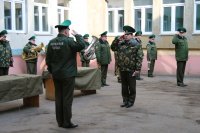 Священнослужитель принял участие в Торжественном митинге по случаю вручения оружия военнослужащим мобилизационного резерва