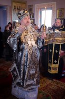 Преосвященнейший Стефан, совершил Пассию с чтением акафиста страстям Христовым