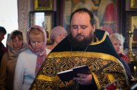 Преосвященнейший Стефан, совершил Пассию с чтением акафиста страстям Христовым