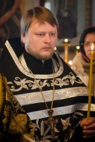 Преосвященнейший Стефан, совершил Пассию с чтением акафиста страстям Христовым