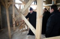 Преосвященный Стефан совершил рабочие визиты в строящиеся храмы Рогачёвского округа