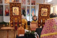 В храм вмц. Варвары аг. Боровики был доставлен ковчег с частицами мощей семи святых