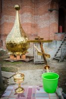 Освящение куполов и крестов в храме иконы Божией Матери "Скоропослушница" г. Гомеля Освящение куполов и крестов в храме иконы Божией Матери "Скоропослушница" г. Гомеля