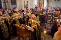 Утреня с чтением 12-и Страстных Евангелий в Свято-Петро-Павловском кафедральном соборе г.Гомеля Утреня с чтением 12-и Страстных Евангелий в Свято-Петро-Павловском кафедральном соборе г.Гомеля