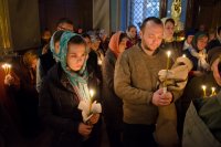 Утреня с чтением 12-и Страстных Евангелий в Свято-Петро-Павловском кафедральном соборе г.Гомеля Утреня с чтением 12-и Страстных Евангелий в Свято-Петро-Павловском кафедральном соборе г.Гомеля