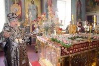 Вечерня с выносом Плащаницы Вечерня с выносом Плащаницы