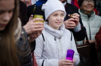 В храмы Гомеля в сопровождении звонницы с крестным ходом был доставлен Благодатный Огонь