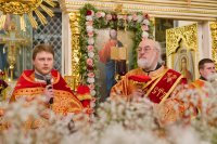 Преосвященнейший Стефан возглавил праздничные Пасхальные богослужения Преосвященнейший Стефан возглавил праздничные Пасхальные богослужения