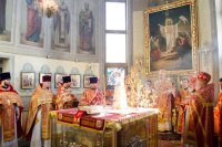 Божественная литургия в праздник иконы Божией Матери "Иверская"
