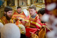 Божественная литургия в праздник иконы Божией Матери "Живоносный Источник"