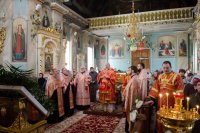 Вечернее богослужение с чтением акафиста Воскресению Христову