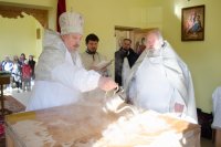 Преосвященнейший Стефан совершил чин освещения престола и храма вмч. Дмитрия Солунского