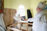 Преосвященнейший Стефан совершил чин освещения престола и храма вмч. Дмитрия Солунского