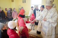 Преосвященнейший Стефан совершил чин освещения престола и храма вмч. Дмитрия Солунского