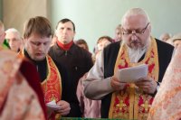 Вечернее богослужение в канун Радоницы, дня поминовения усопших Вечернее богослужение в канун Радоницы, дня поминовения усопших