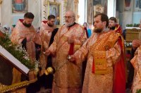 Вечернее богослужение с чтением акафиста нараспев