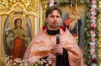 Вечернее богослужение с чтением акафиста нараспев