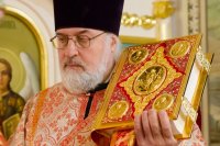  Божественная литургия в криптовом храме Свято-Петро-Павловском кафедрального собора