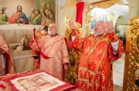  Божественная литургия в криптовом храме Свято-Петро-Павловском кафедрального собора