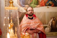  Божественная литургия в криптовом храме Свято-Петро-Павловском кафедрального собора