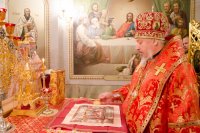  Божественная литургия в криптовом храме Свято-Петро-Павловском кафедрального собора